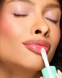Lip oil